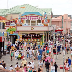 People walking on Jenkinson's Boardwalk
