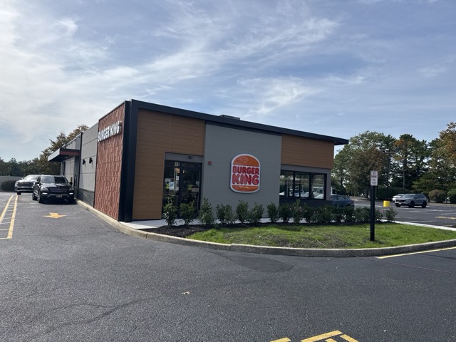 Exterior photo of Burger King